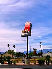 34283277416_5a94fa1eb9_m.jpg